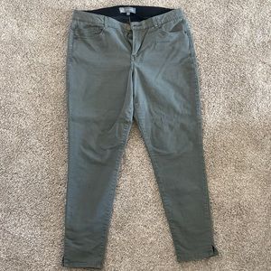 Wit and Wisdom Ab-Solution Ankle Skinny Pants size 12